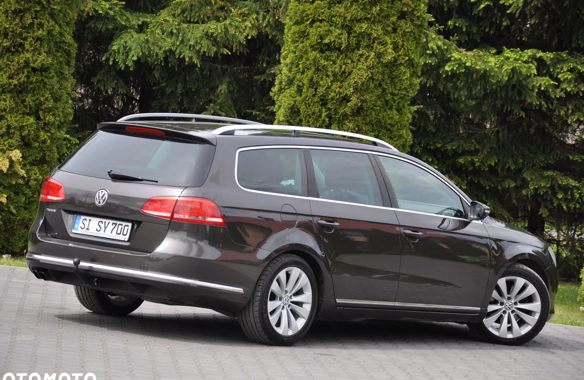 Volkswagen Passat cena 39900 przebieg: 240000, rok produkcji 2011 z Zawadzkie małe 781